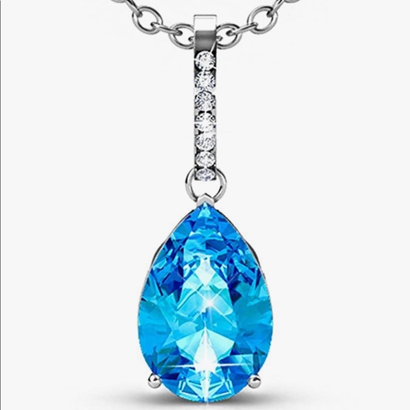 Alaxy pendant necklace made with Swarovski crystal - Picture 4 of 7